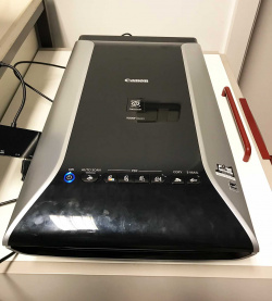 Flatbed-scanner02.jpg